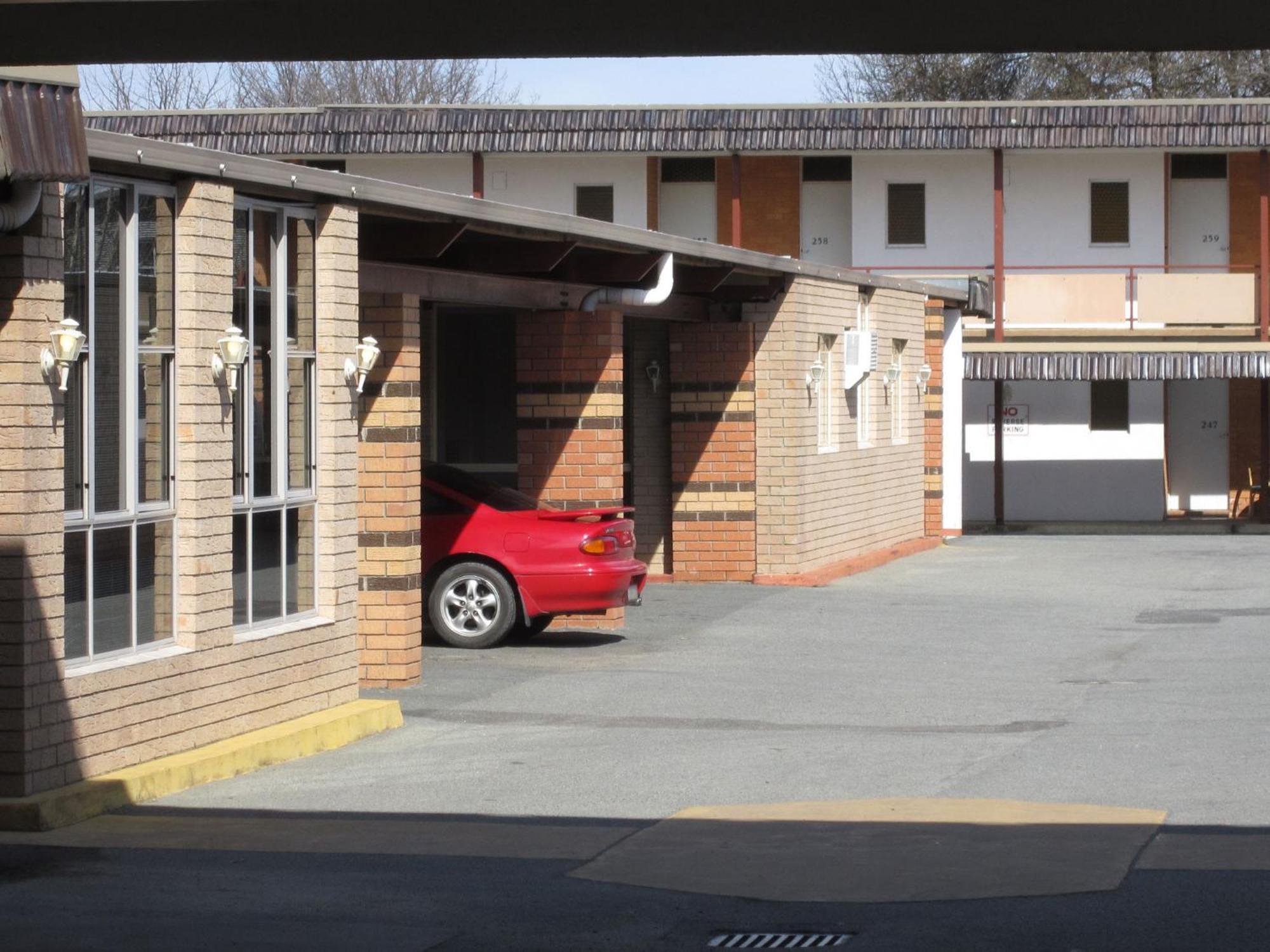 Canberra Lyneham Motor Inn Exterior foto